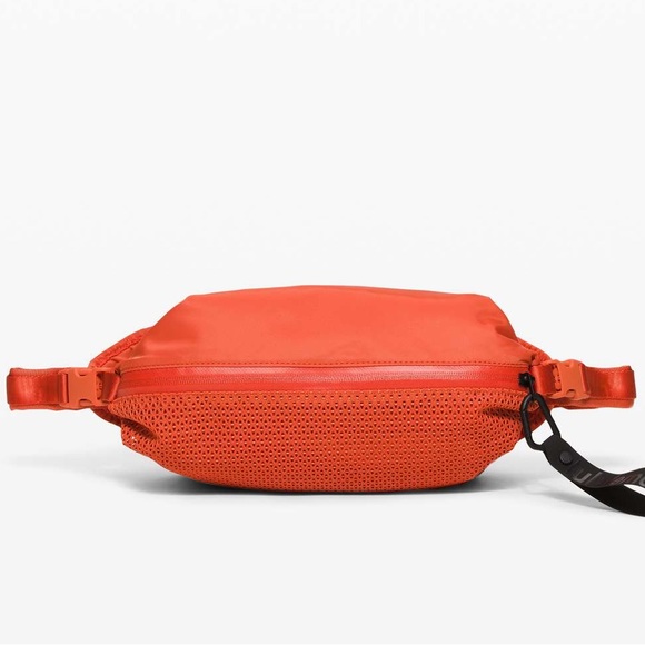 Lululemon All Hours Belt Bag - Picture 2 of 8